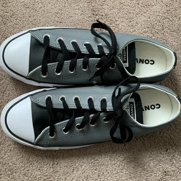 Women’s Leather Converse Sneakers, brand new, never been worn! - Picture 4 of 5